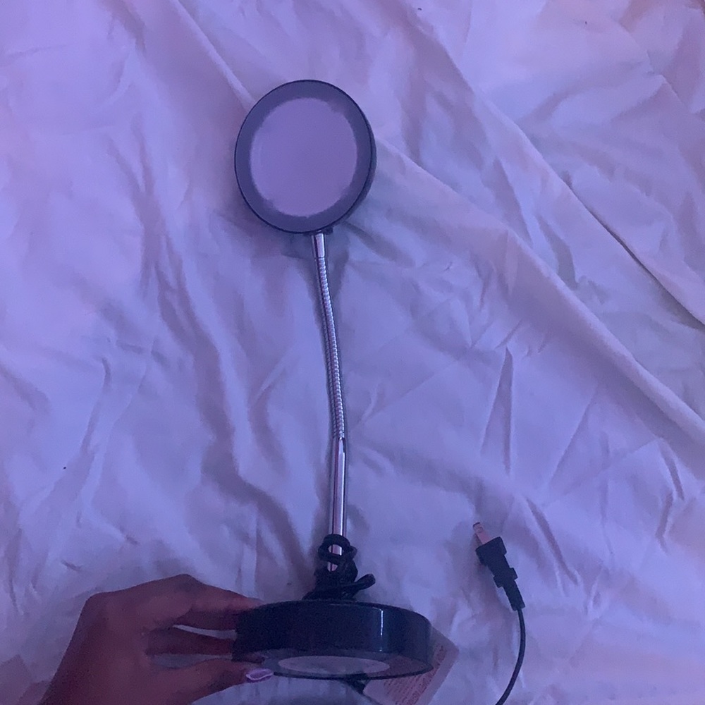 Black Lamp - Picture 3 of 4